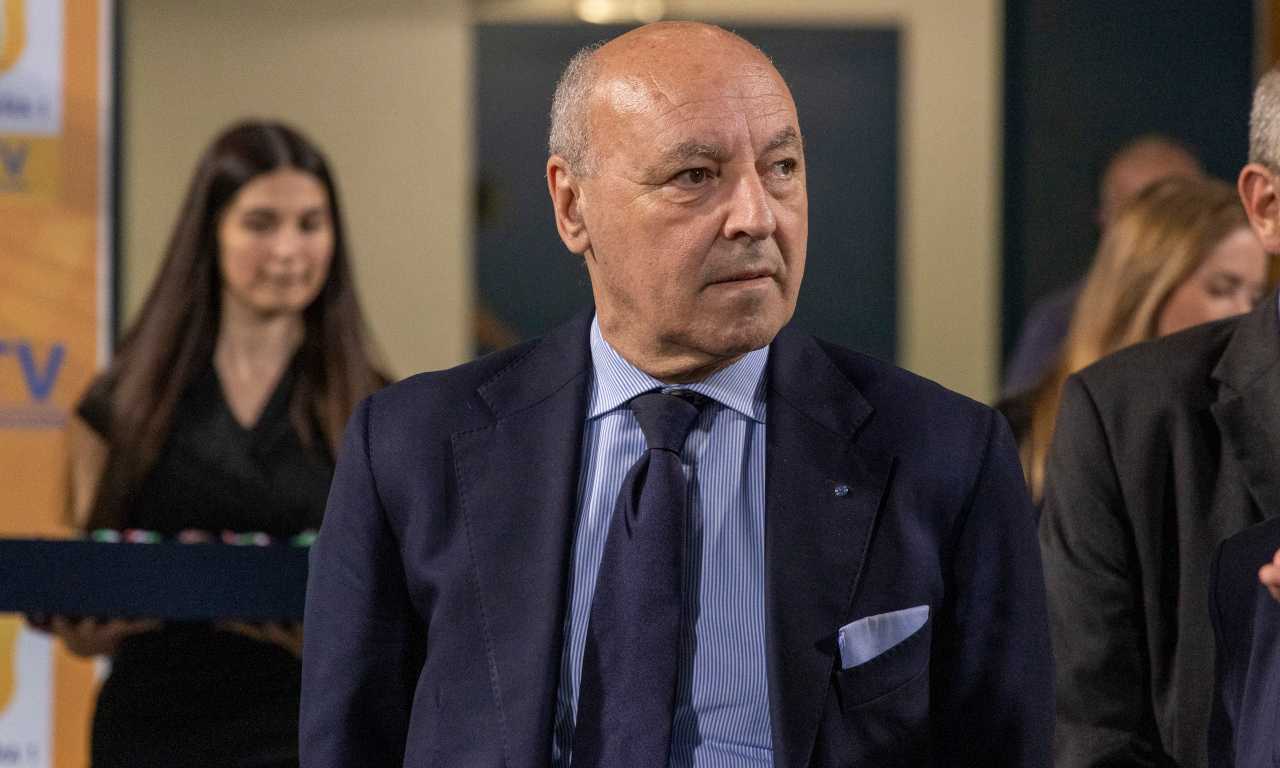 Beppe Marotta pensieroso 