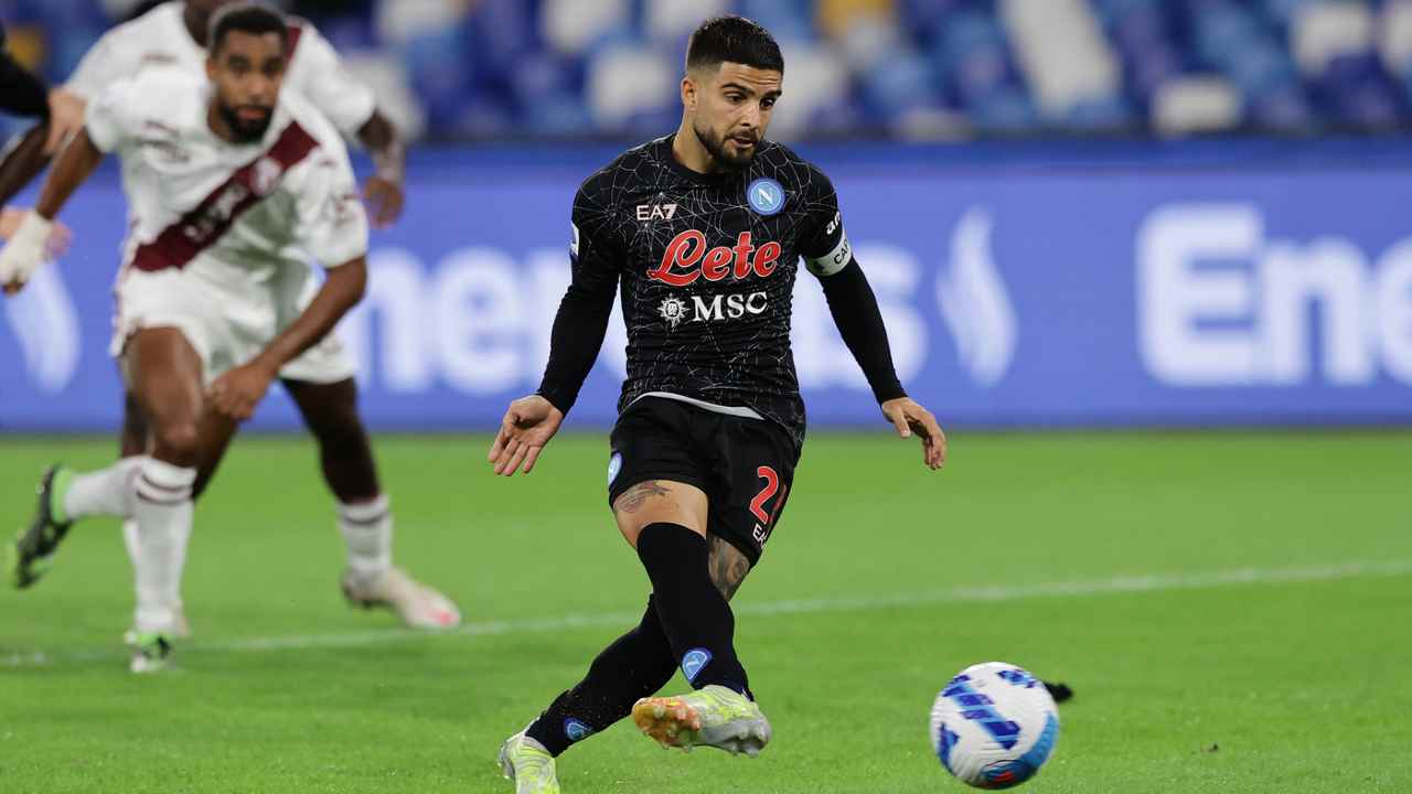 Lorenzo Insigne su rigore