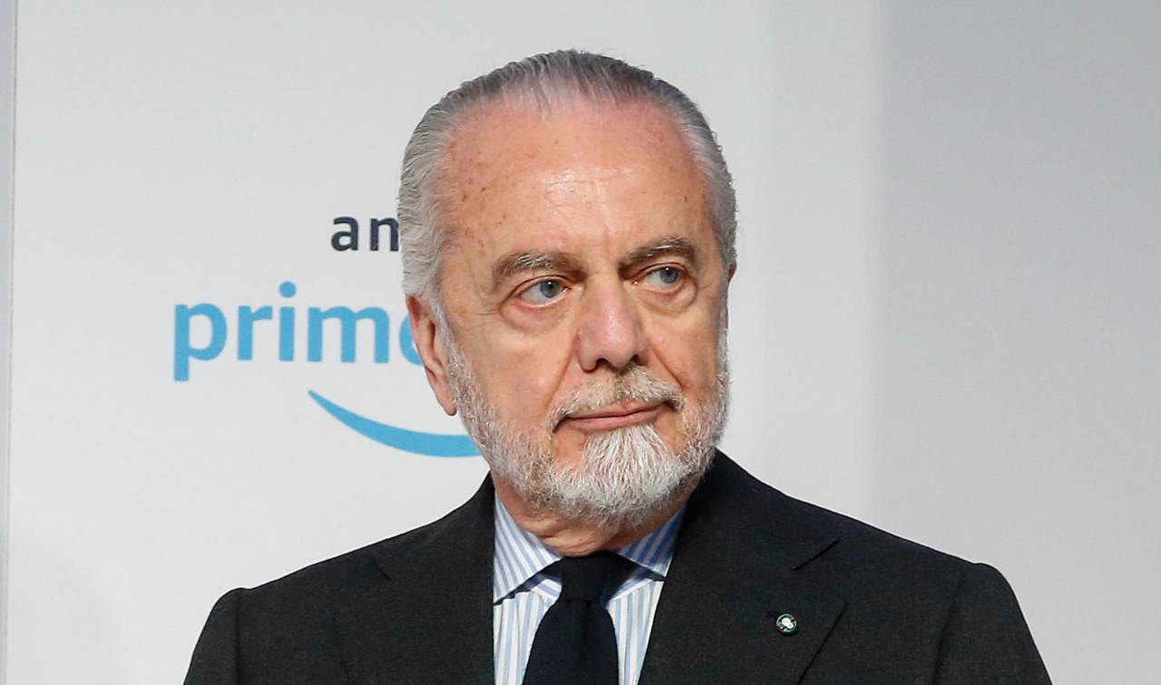 De Laurentiis pensieroso 