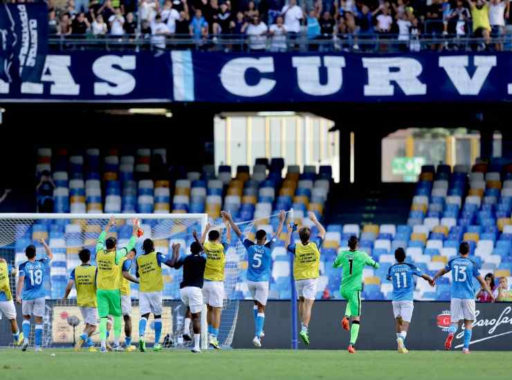 esultanza napoli curva 13092022 napolicalciolive (2)