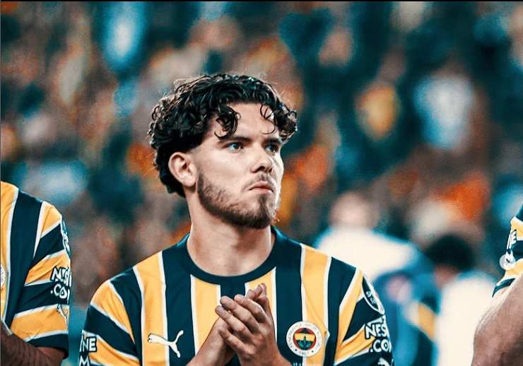 Kadioglu, centrocampista del Fenerbahce