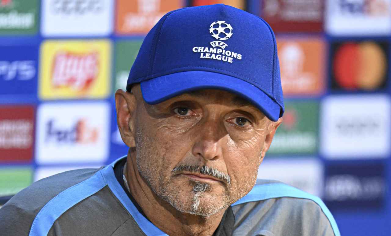 Luciano Spalletti pensieroso 