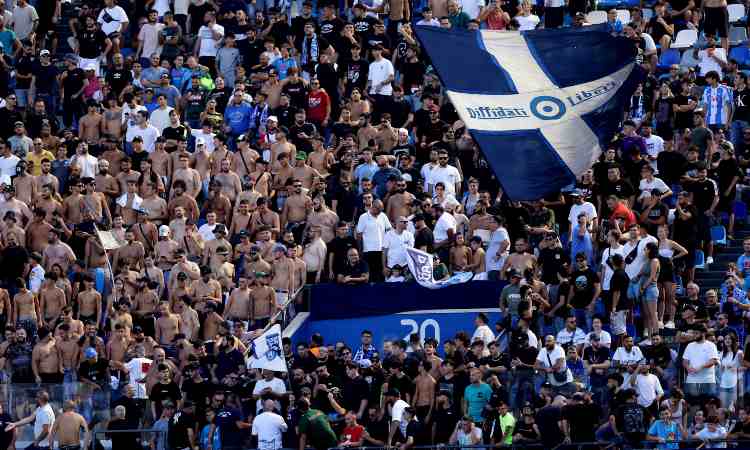 Tifosi Napoli curva