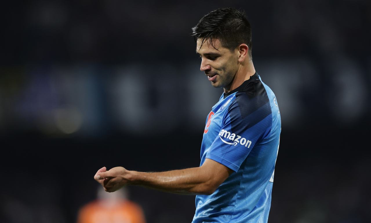 Giovanni Simeone esulta 