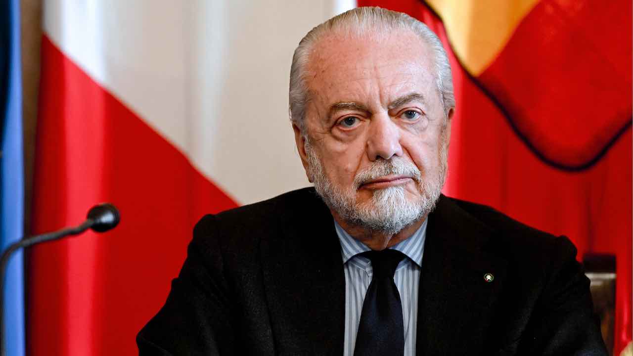 De Laurentiis cessione club Napolicalciolive.com