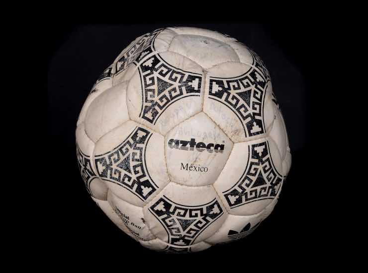 Adida Azteca Pallone