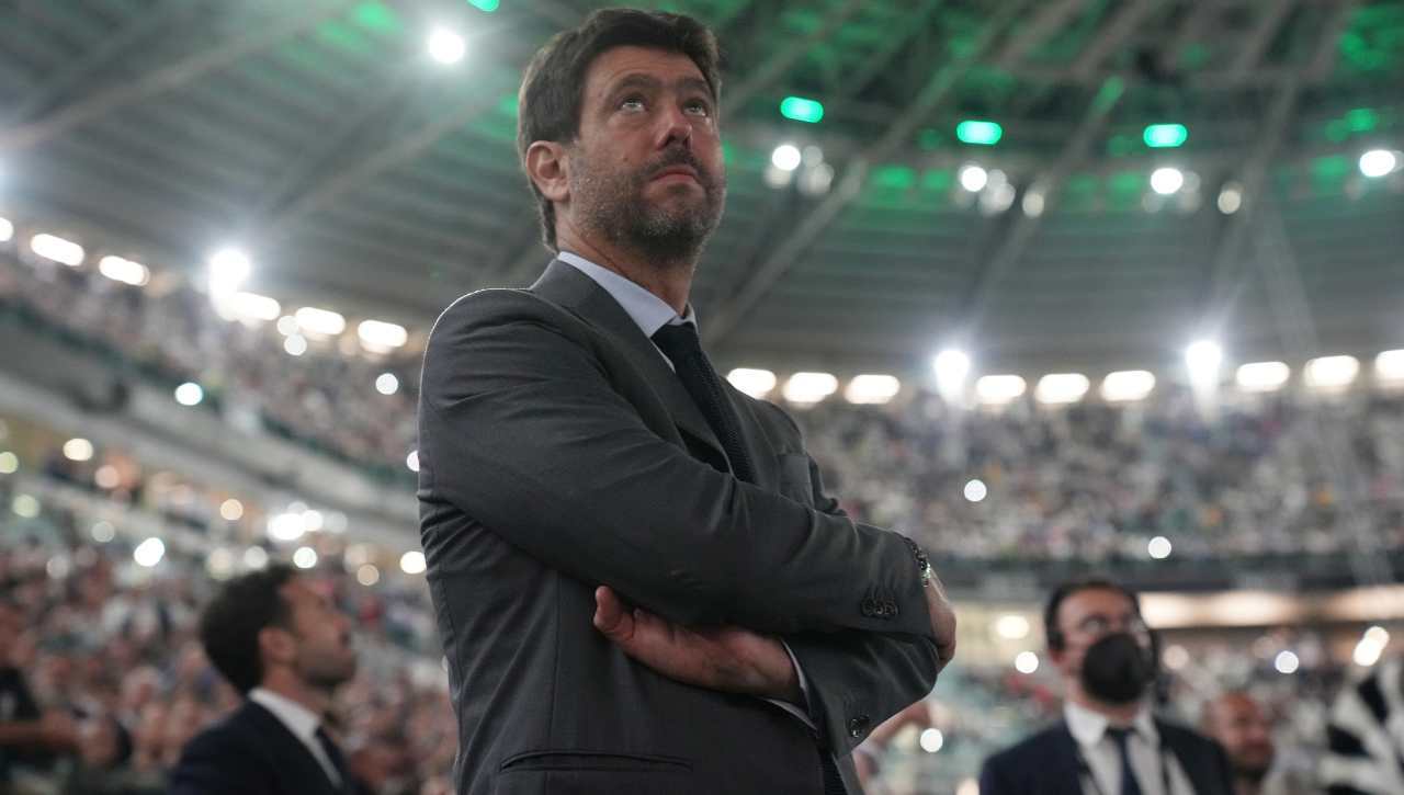 Agnelli pensieroso 