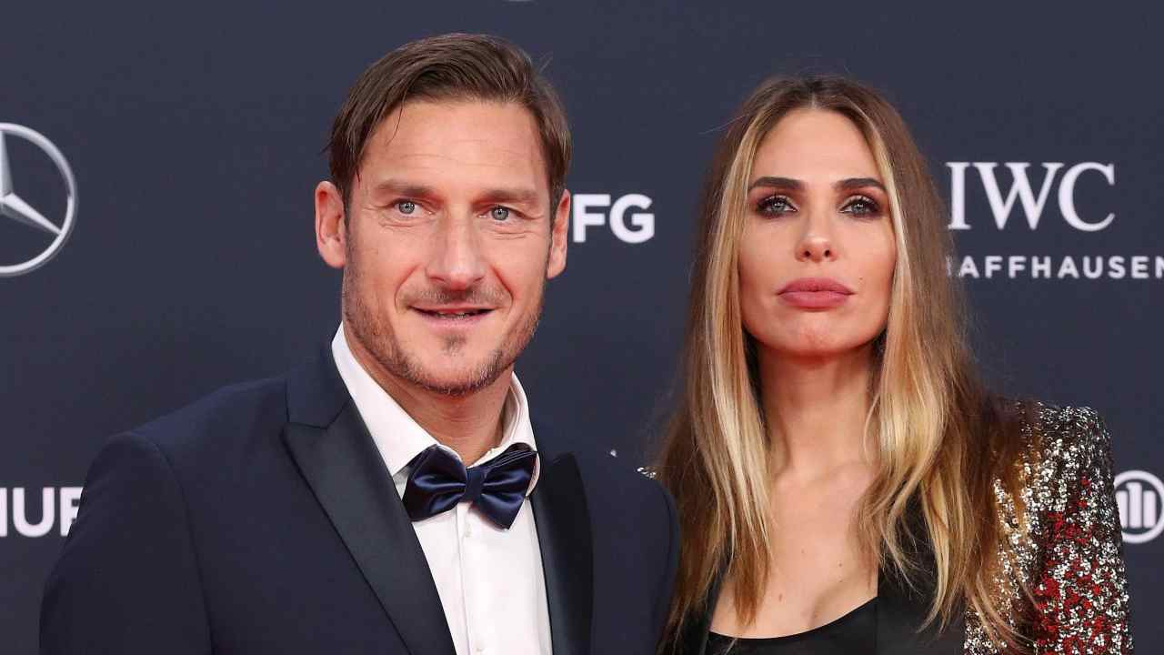 Francesco Totti ed Ilary Blasi napolicalciolive.com 15112022