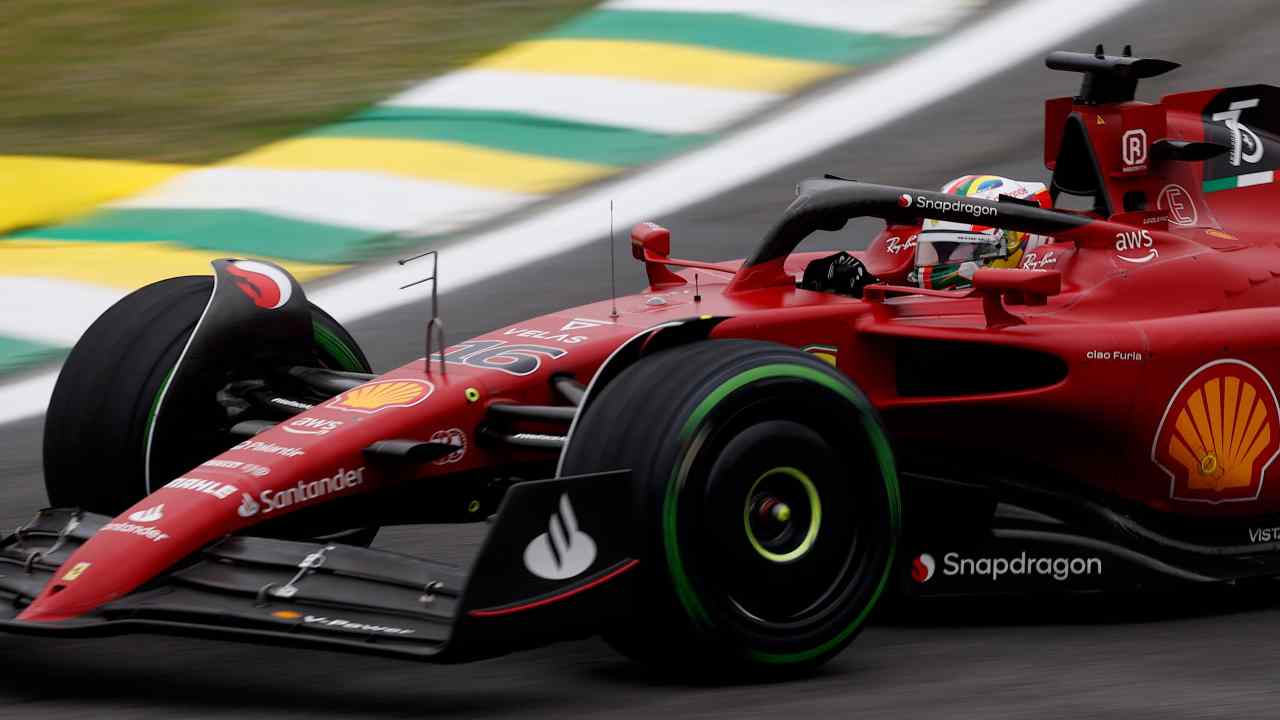 La Ferrari di Charles Leclerc napolicalciolive.com 26112022