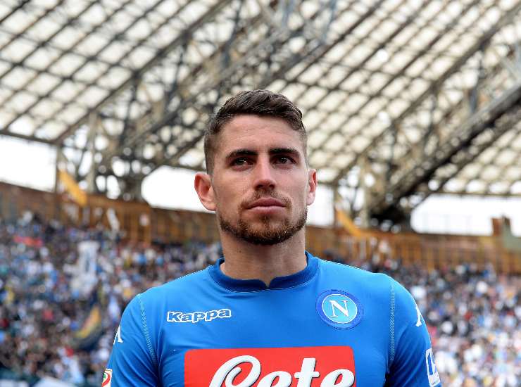 Jorginho con la maglia del Napoli - napolicalciolive.com