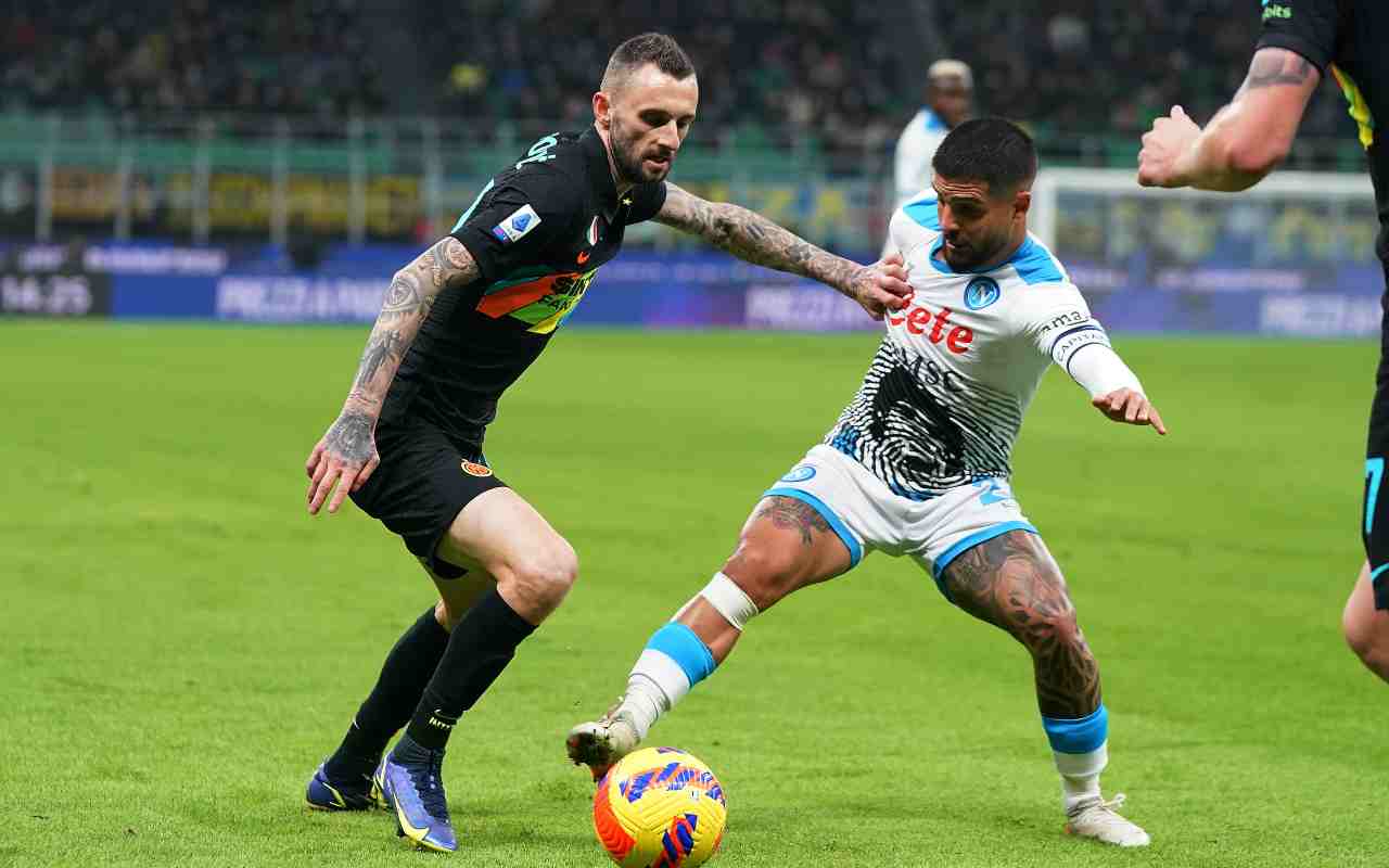 Marcelo Brozovic e Lorenzo Insigne durante l'ultimo Inter-Napoli napolicalciolive.com 14122022