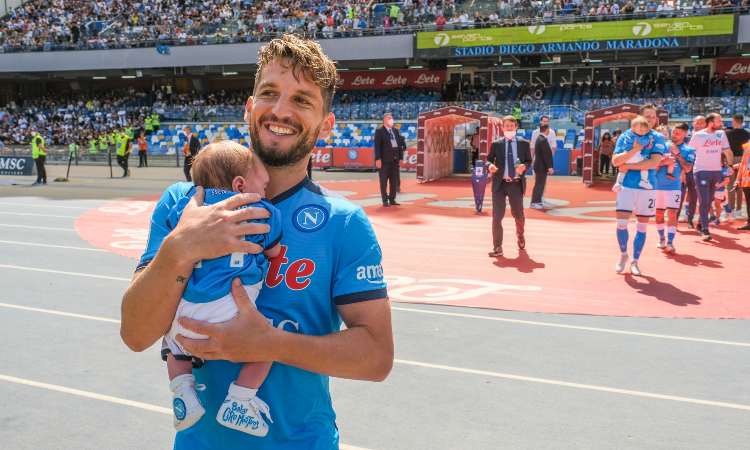 Mertens con il figlio - napolicalciolive.com