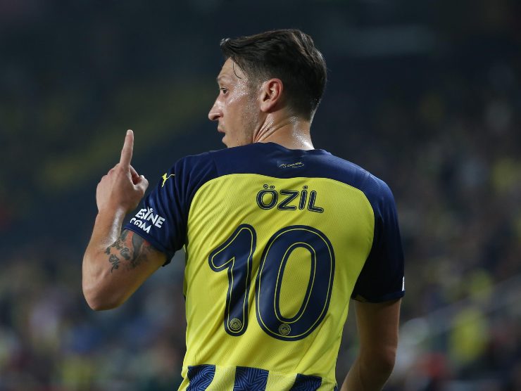 Mesut Ozil - Napolicalciolive.com