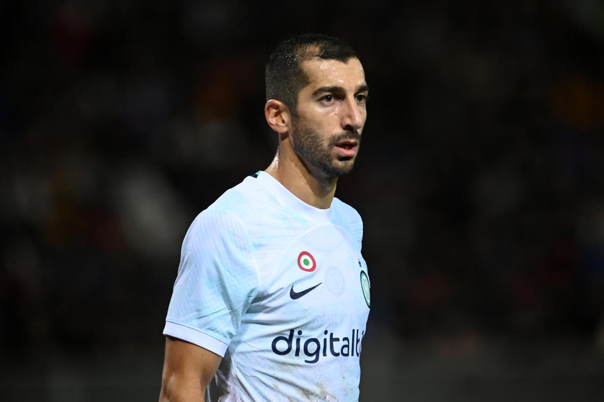 Mkhitaryan pensieroso