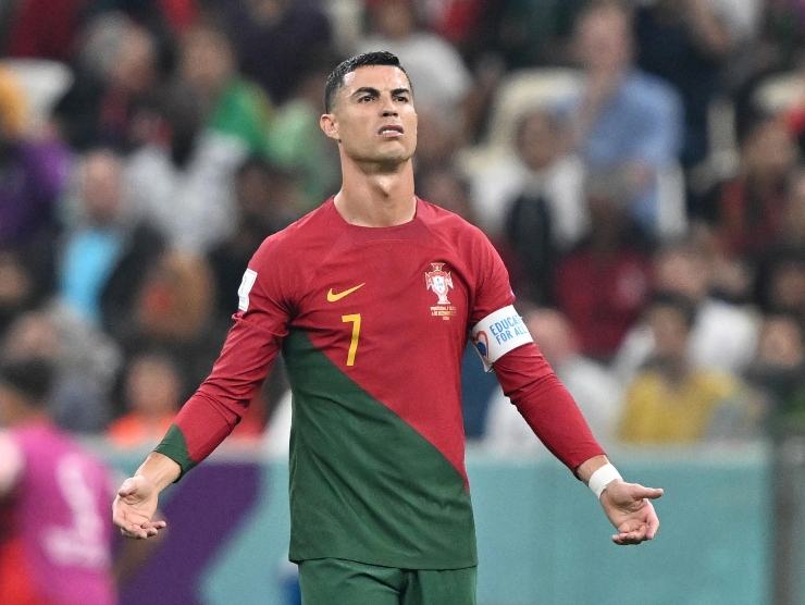Cristiano Ronaldo con la maglia del Portogallo - Napolicalciolive.com