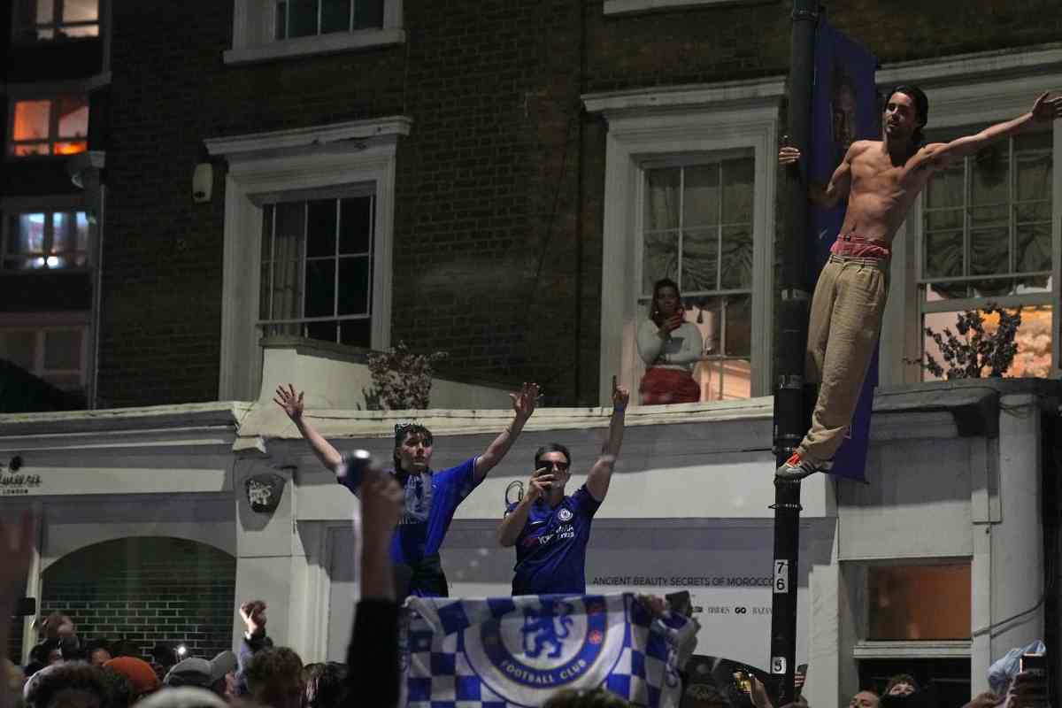I fans del Chelsea supportano la squadra - napolicalciolive.com