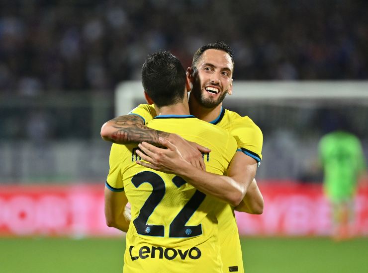 H. Mkhitaryan e H. Calhanoglu napolicalciolive.com 03012023