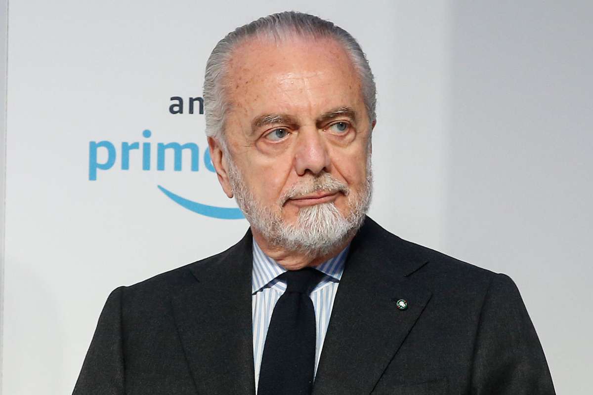 De Laurentiis pensieroso 