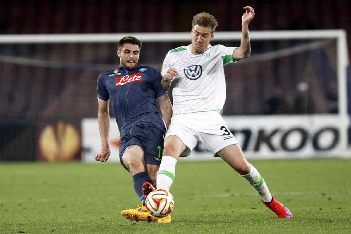 Bendtner contro il Napoli - napolicalciolive.com