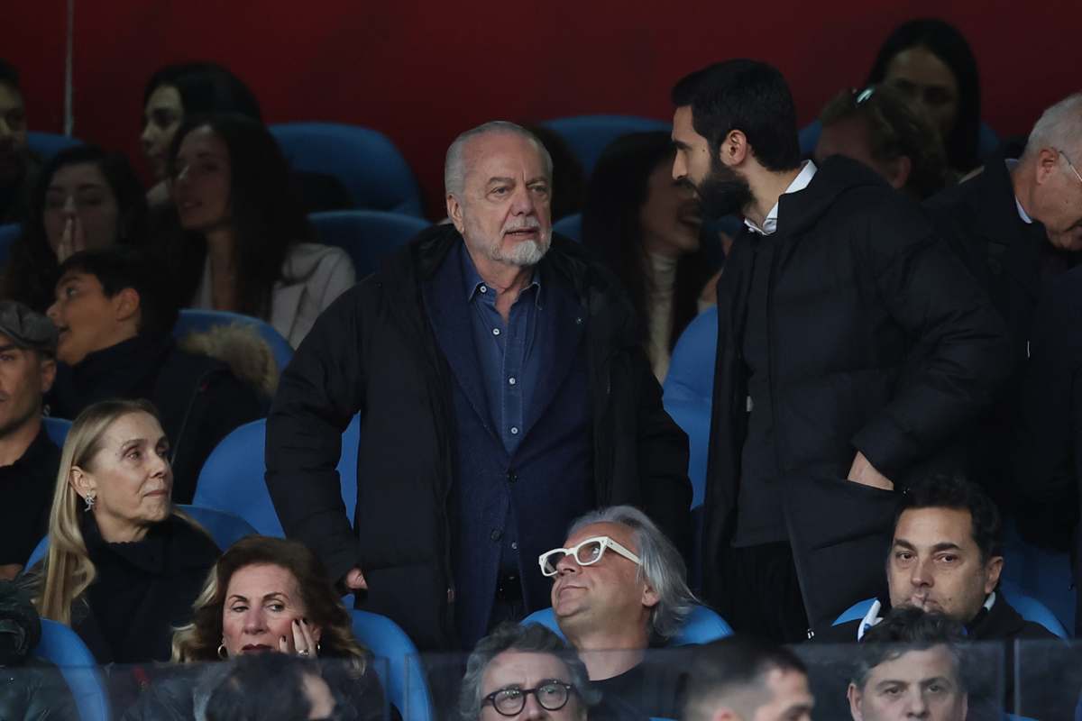 Napoli De Laurentiis sorride