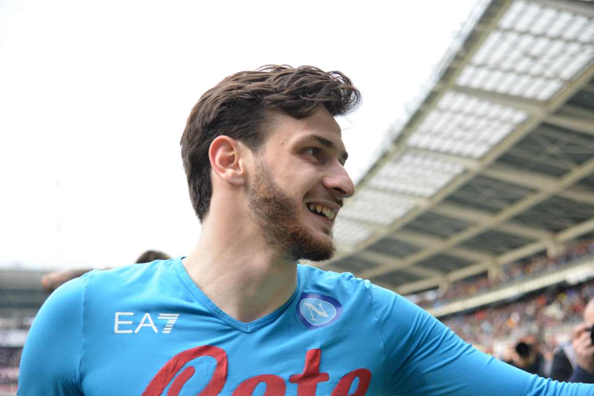 Calciomercato Napoli, rinnovo vicino per Kvaratskhelia