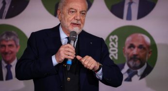 Firma col Napoli: il regalo scudetto è servito