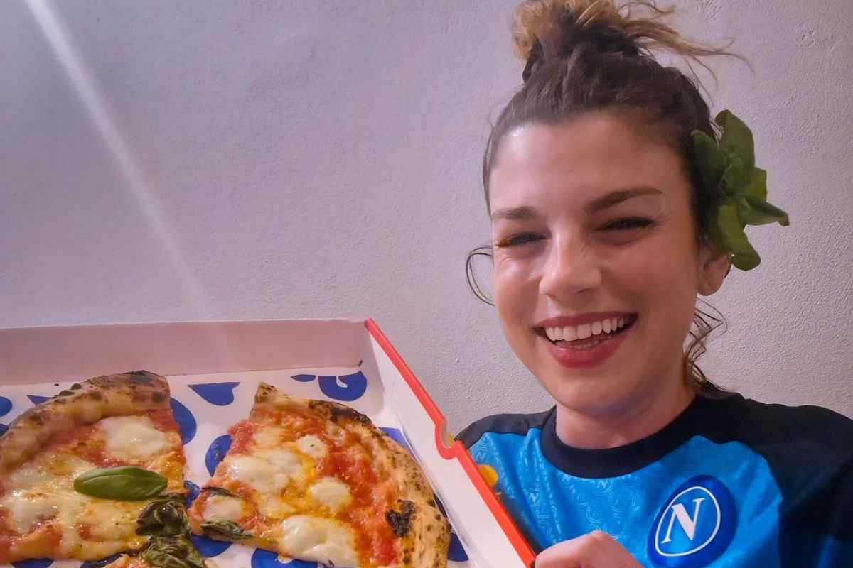 Emma Marrone pazza di Napoli: ecco cosa ha fatto