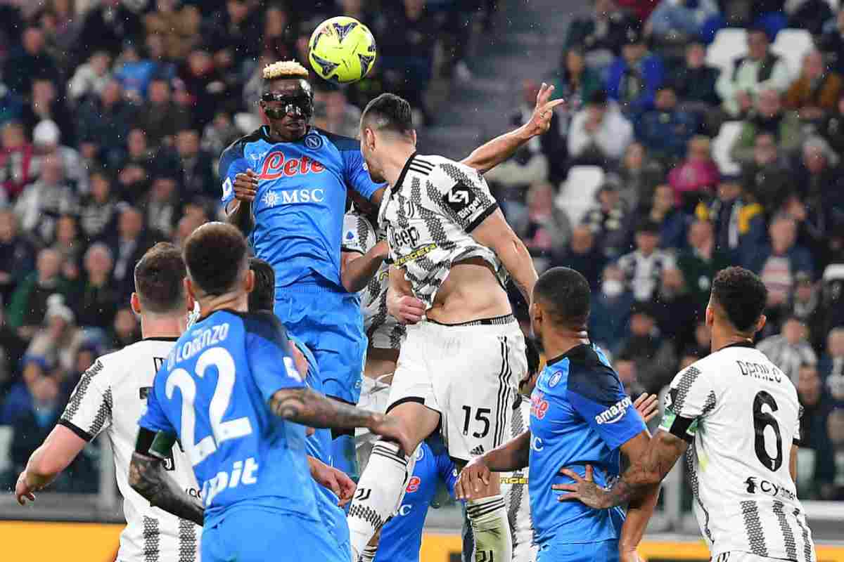 Calciomercato, lascia il Napoli per la Juventus