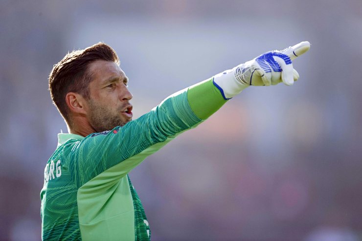 Ritiro Stekelenburg, arriva la decisione