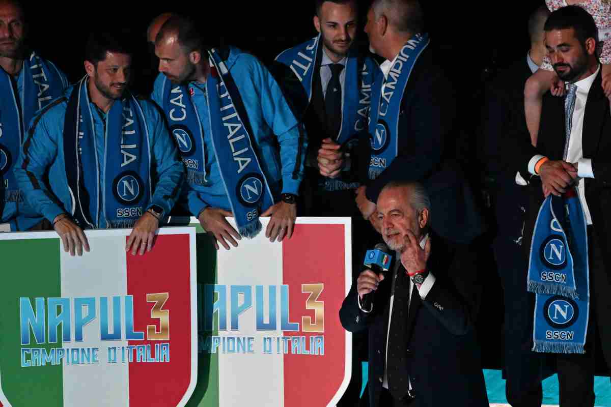 Napoli, festa scudetto piccante