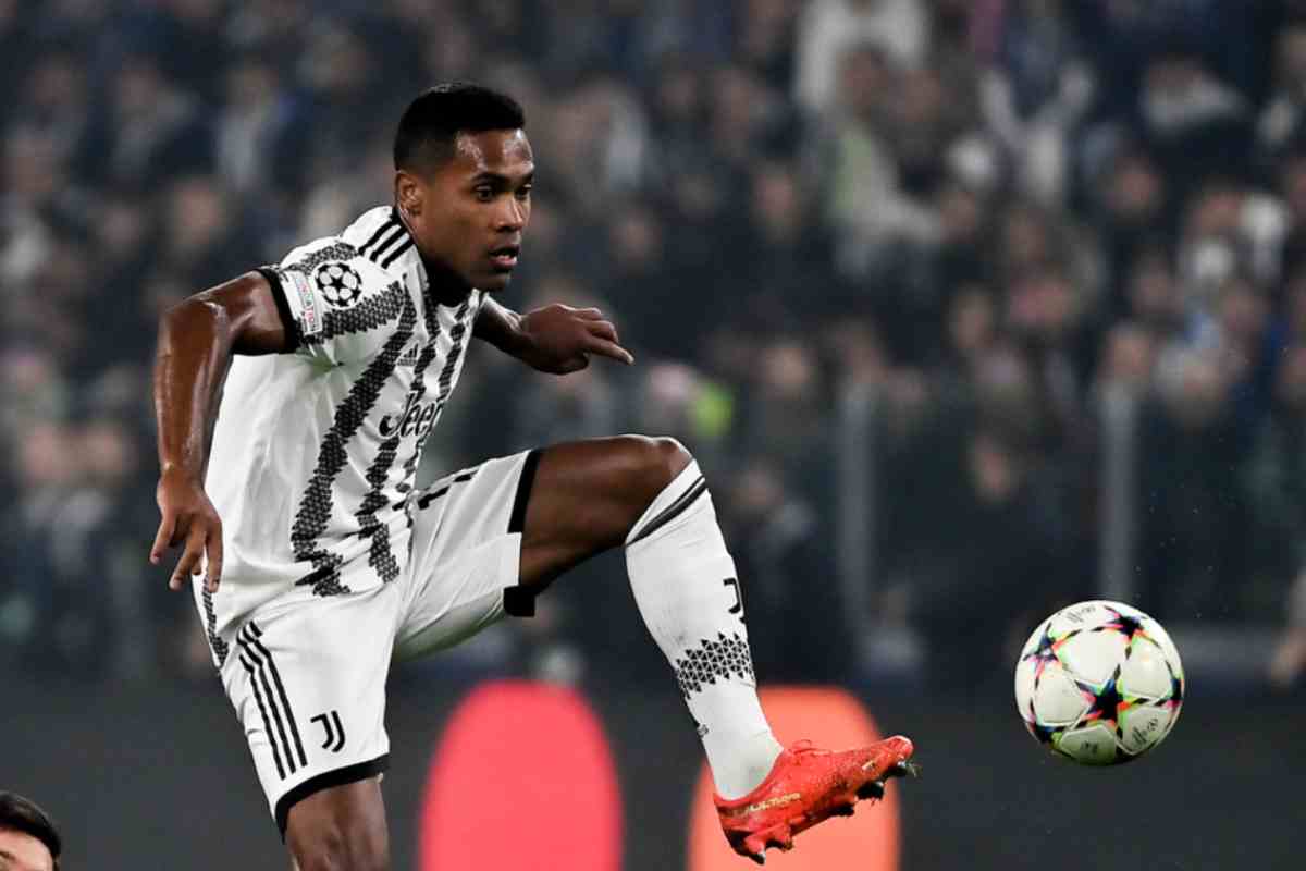 Juve rescinde Alex Sandro