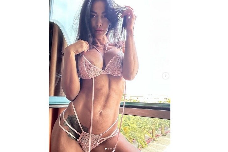 Federica Pacela intimo trasparente si vede tutto