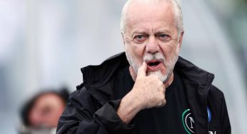 Napoli, beffa e umiliazione: lo hanno annunciato con… la musichetta