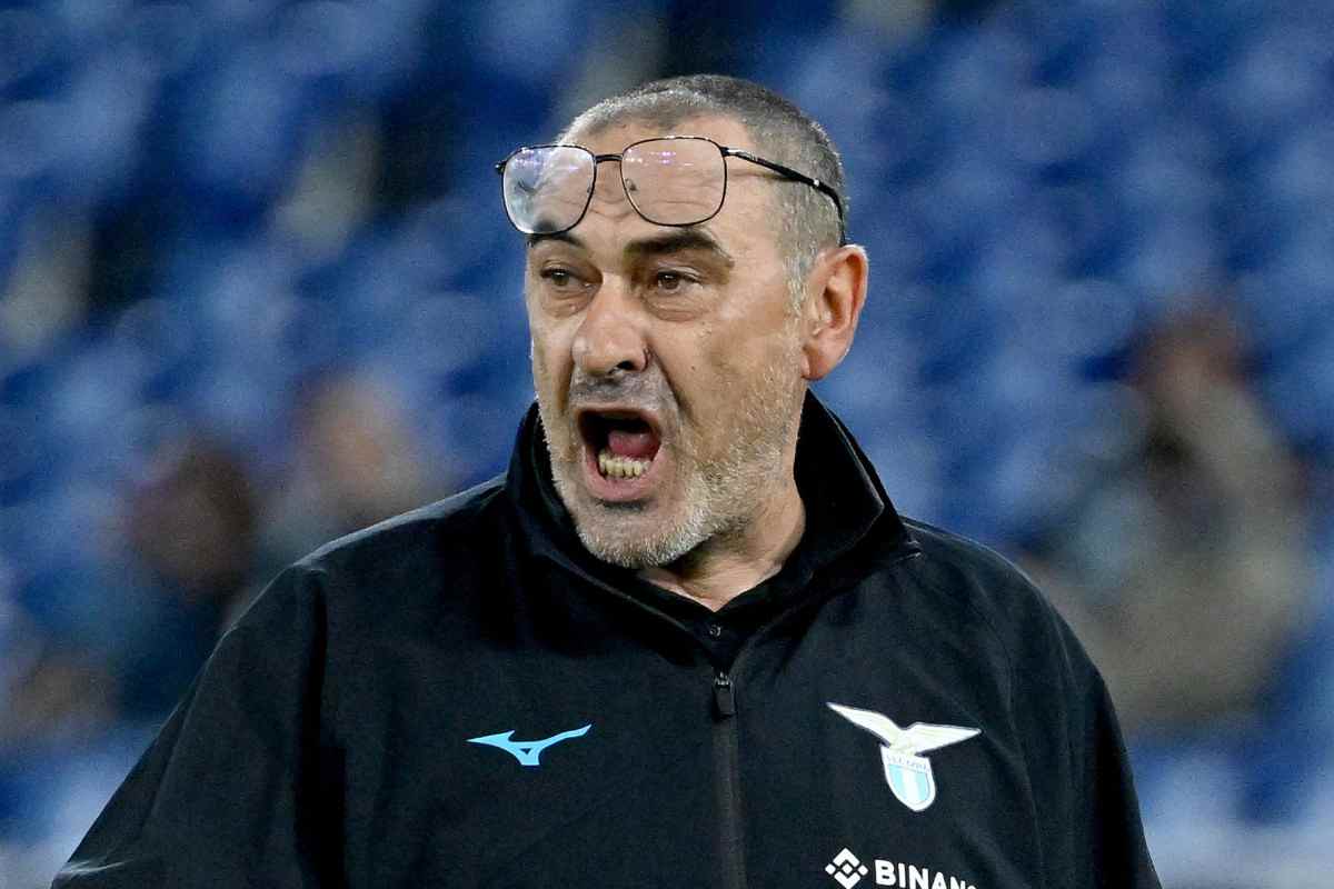 Maurizio Sarri esulta, colpo in arrivo