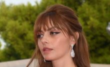 Annalisa mostra tutto