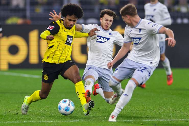 Adeyemi in azione