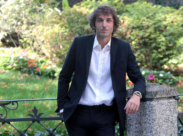 Cruciani durante una presentazione