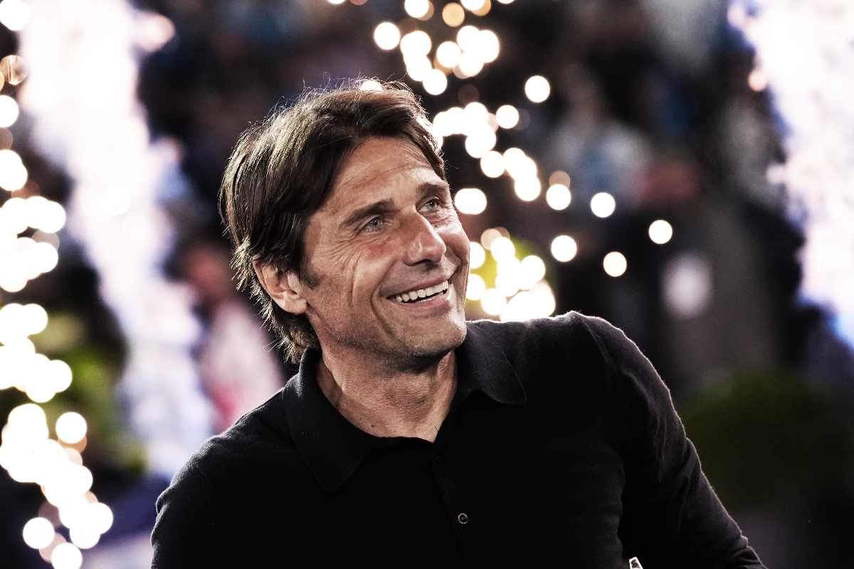 Antonio Conte in primo piano