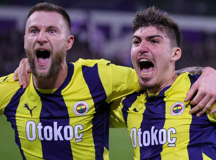 Skriniar esulta con un compagno