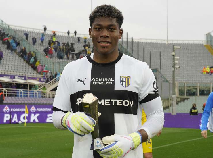 Suzuki con il premio MVP