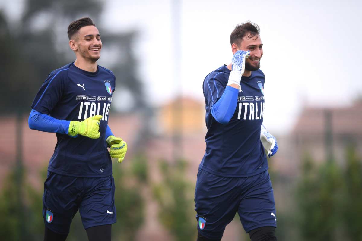 Alex Meret e Gianluigi Donnarumma con la maglia della Nazionale