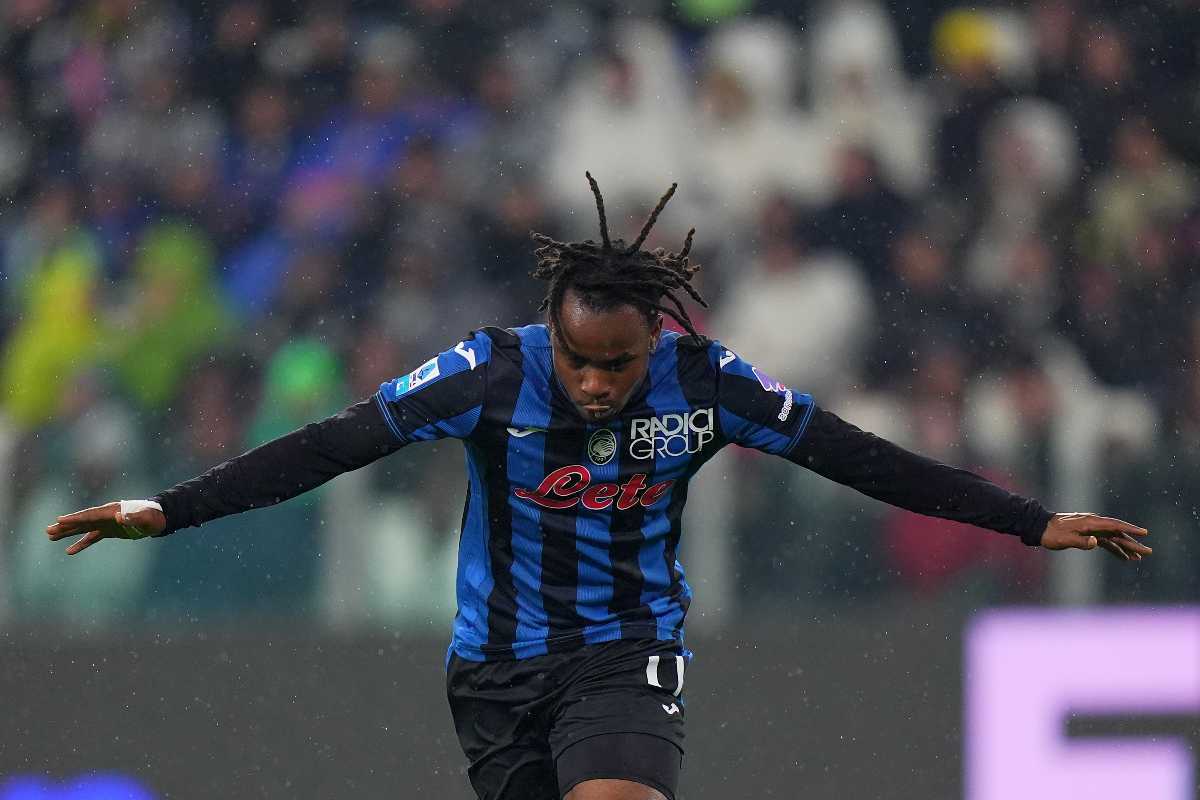 Lookman esulta