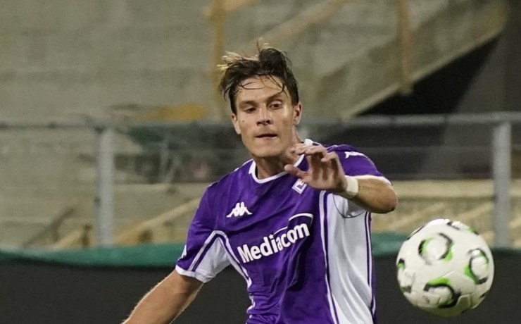 Fagioli in azione con la Fiorentina