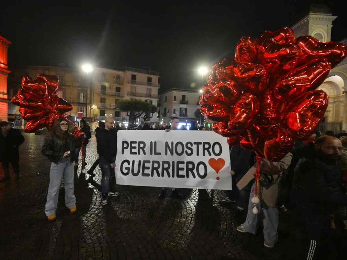 Fiaccolata per il piccolo Domenico