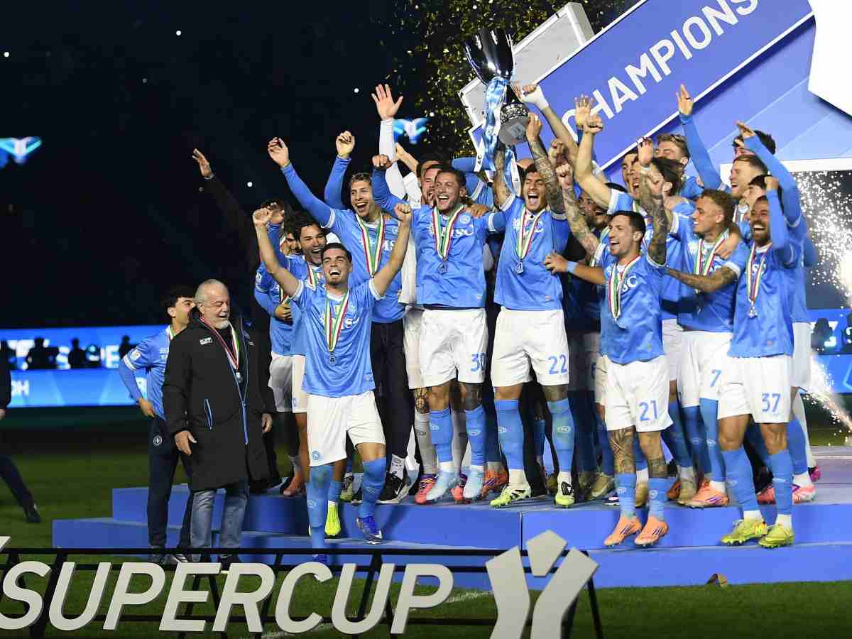 Napoli festeggia la supercoppa