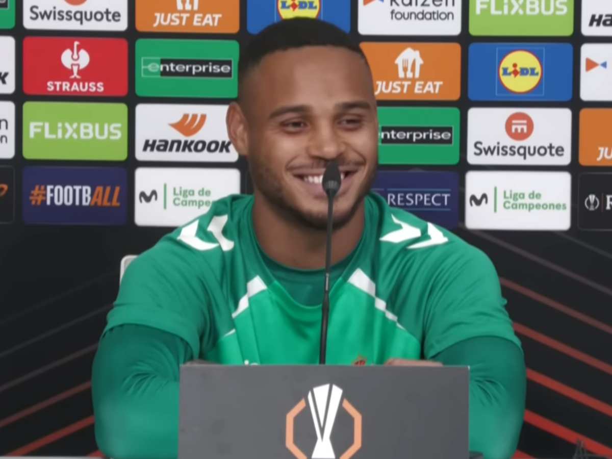 Natan in conferenza stampa