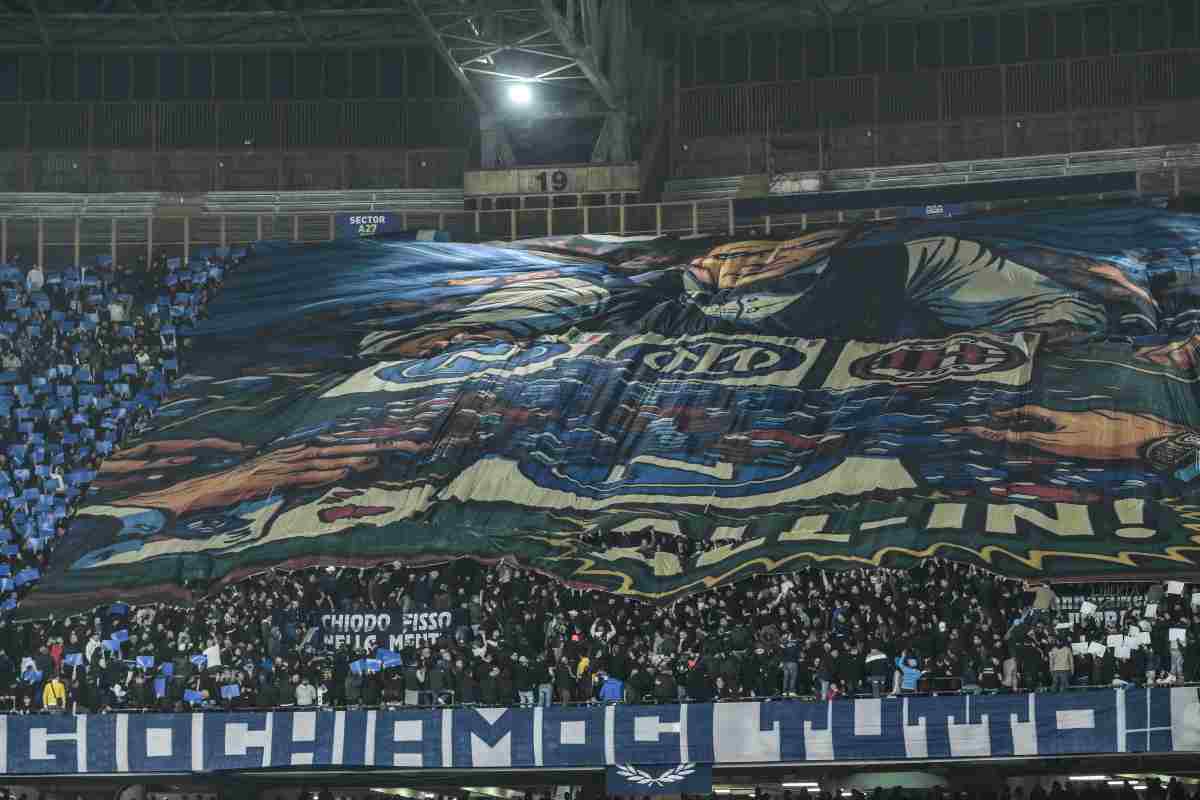Striscione Napoli giochiamoci tutto