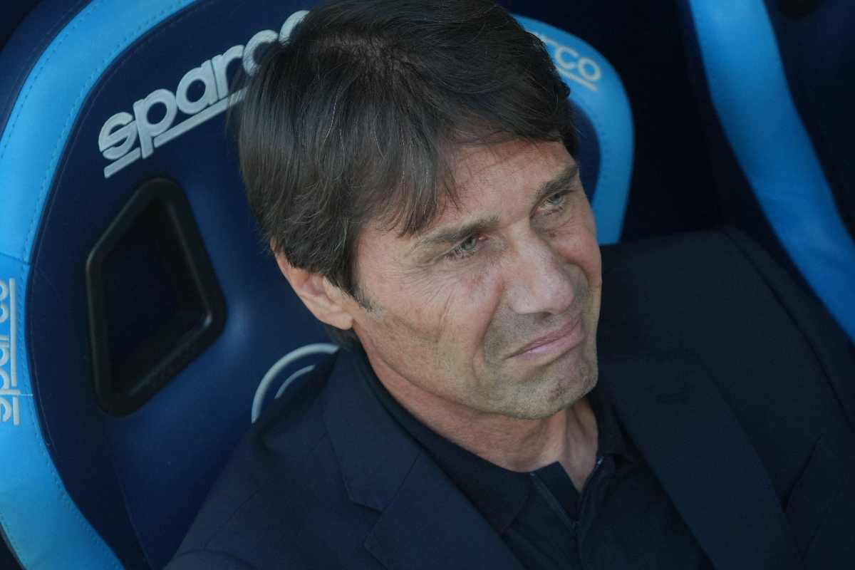 Antonio Conte in primo piano