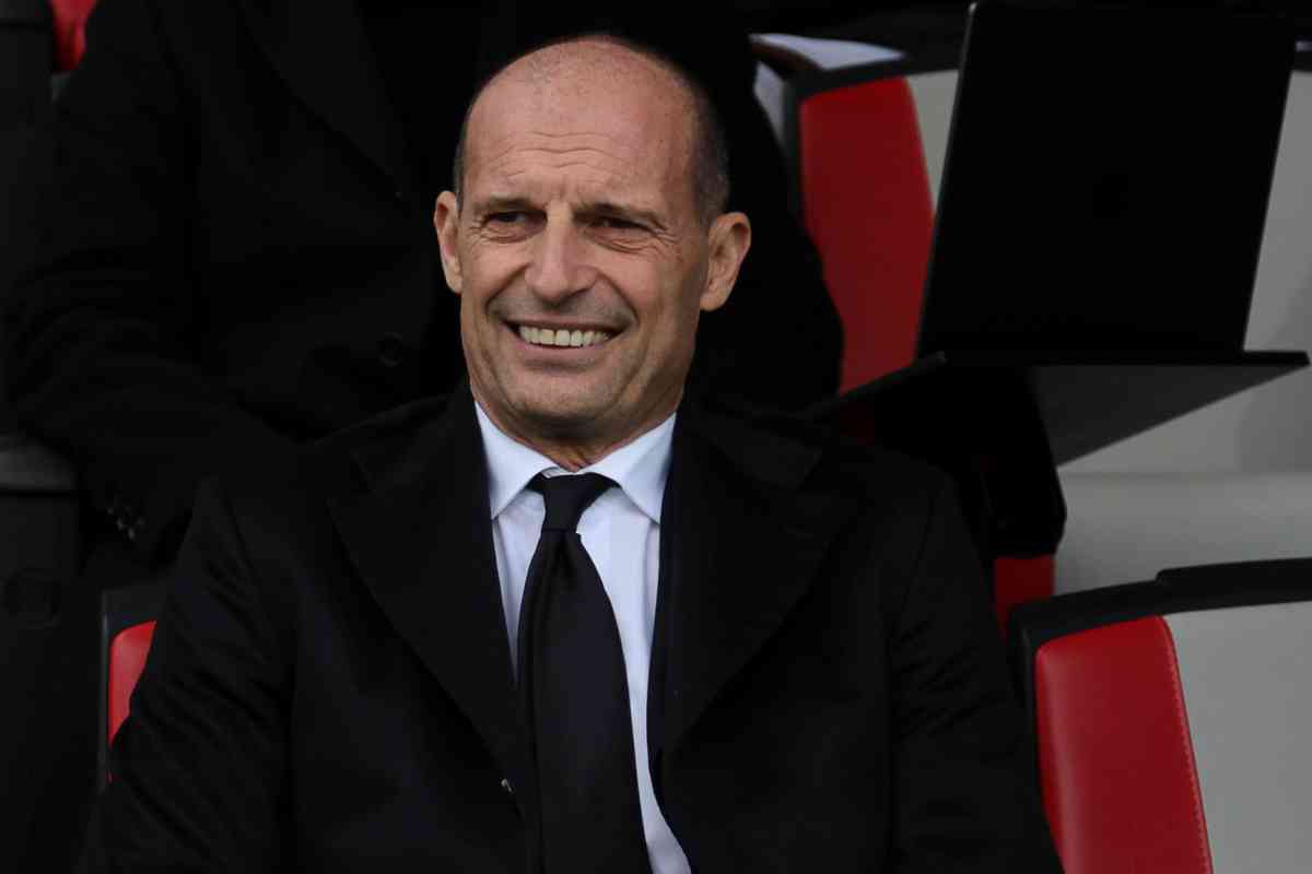 Max Allegri sorride